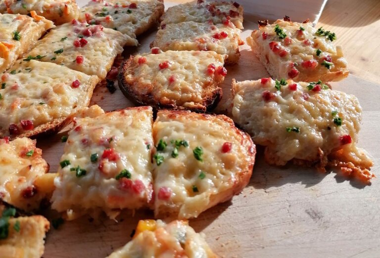 Christ_holzofen_catering_heilbronn_Benny_Kluft_Brot_Flammkuchen_mobiler_ofen_eventcatering